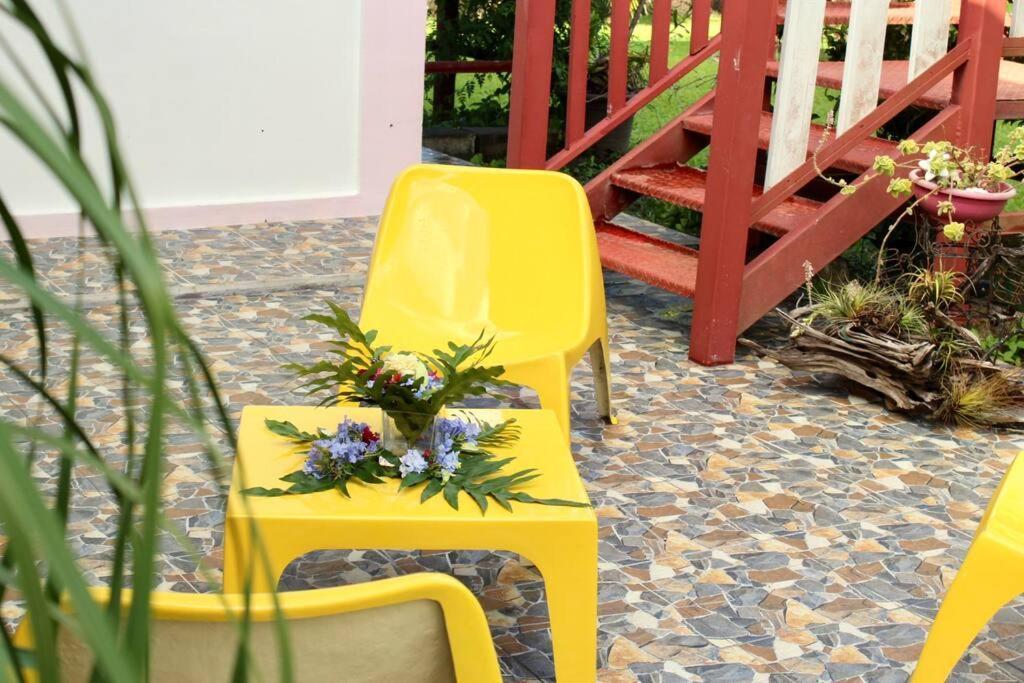 Tekauhivai Lodge Утуроа Екстер'єр фото